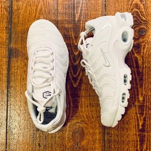Womens Airmax Plus All White